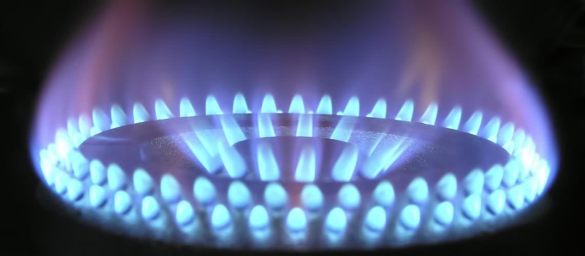 Gas